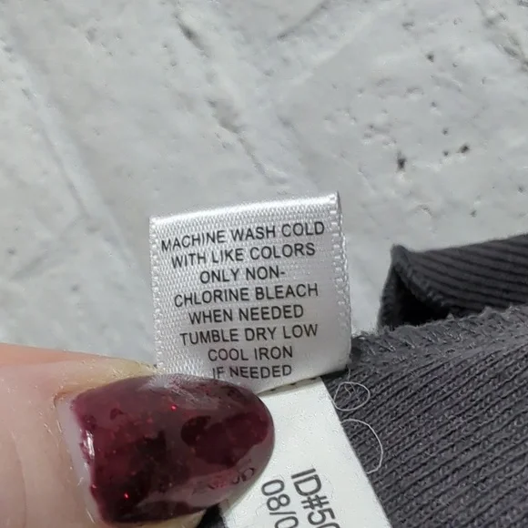 🚨3/$15 Express Gray Ruffle Cardigan - Picture 6 of 6